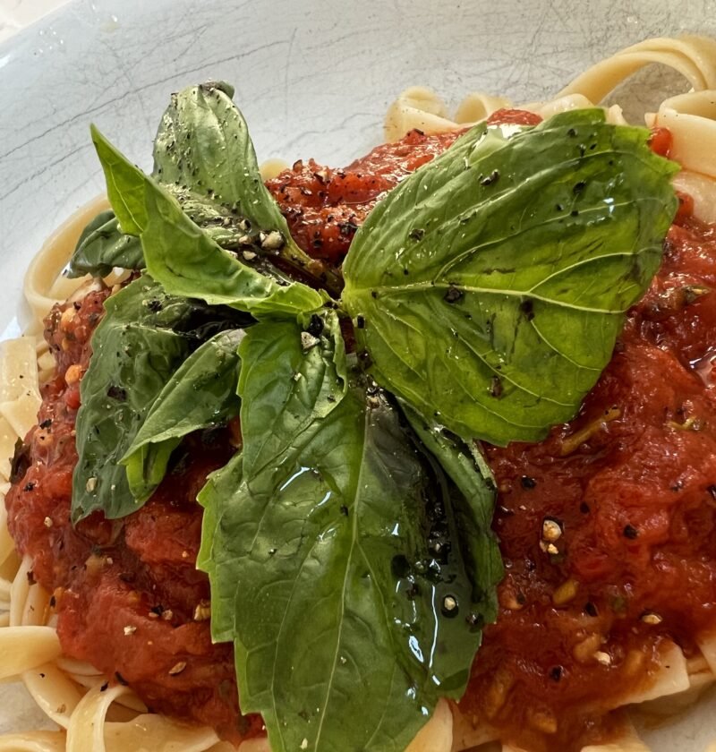 Simple Italian Tomato Pasta Sauce